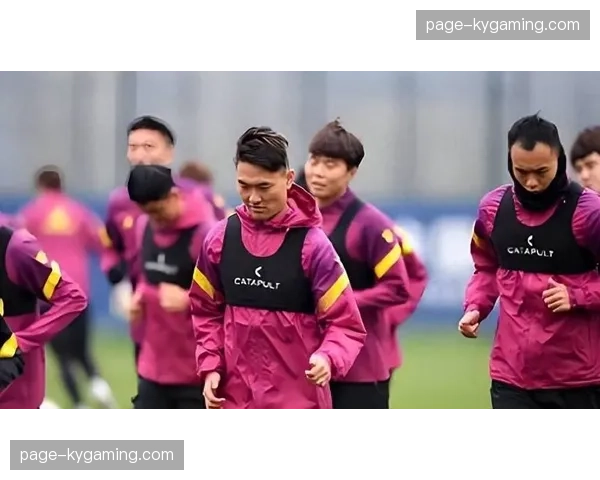 成都蓉城热身赛3-1战胜青岛西海岸:新援拜合拉木梅开二度 成都蓉城热身赛3-1战胜青岛西海岸:新援拜合拉木梅开二度